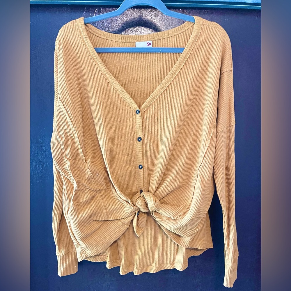 Long sleeve top
